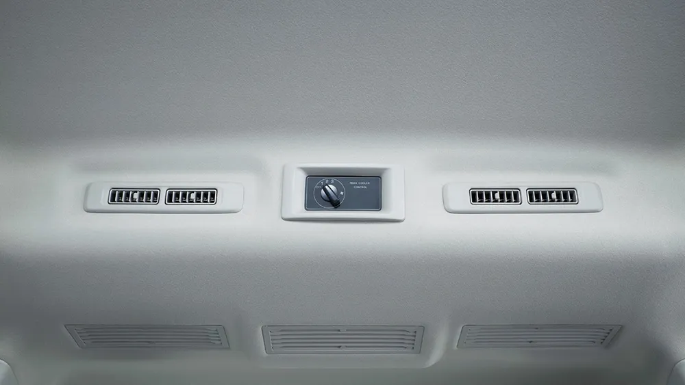 2023 Nissan Urvan 6-Seater Manual (5-Door)