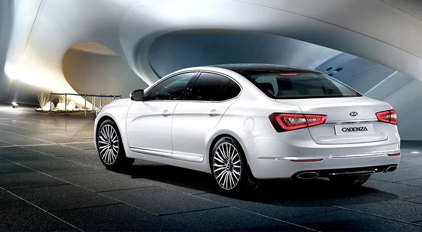 2013 Kia Cadenza 4 Door 3.5L