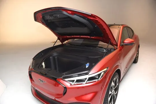 2024 Ford Mustang Mach-E 75.7 kWh (258 hp) Select