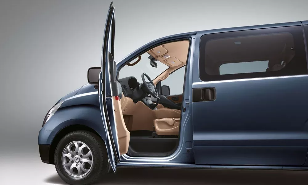 2018 Hyundai H1 9-Seater Passenger Van
