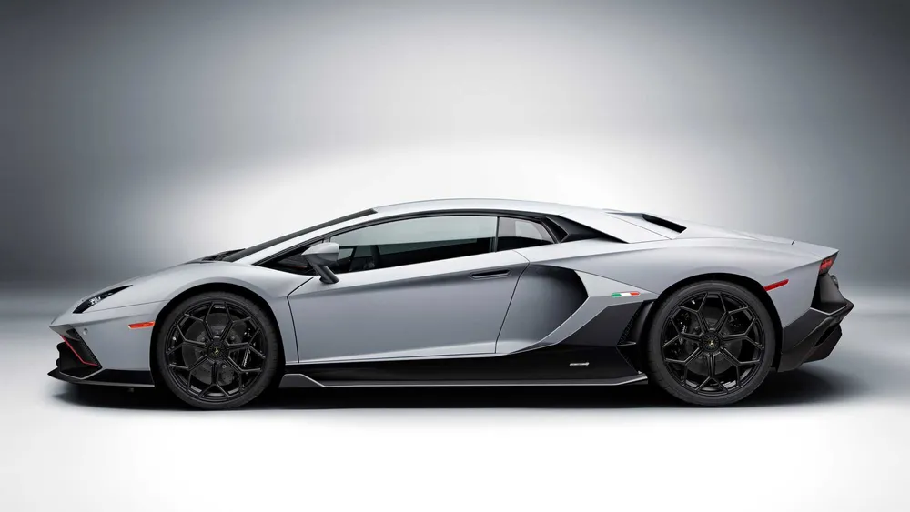 2022 Lamborghini Aventador Ultimae LP 780-4 Coupe