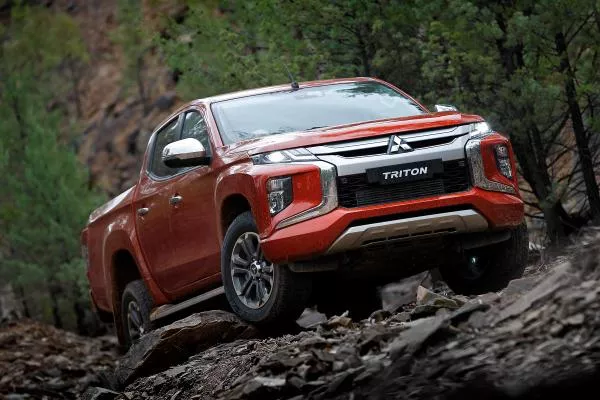 2019 Mitsubishi L200 2.4L Double Cab GL (2WD)