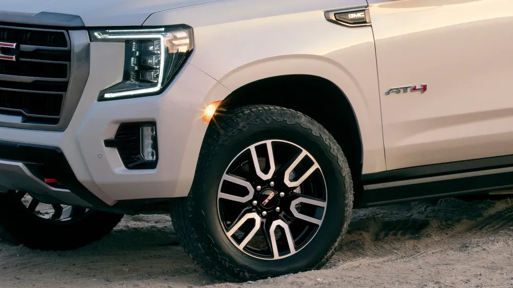 2023 GMC Yukon XL 5.3L V8 SLT (AWD)
