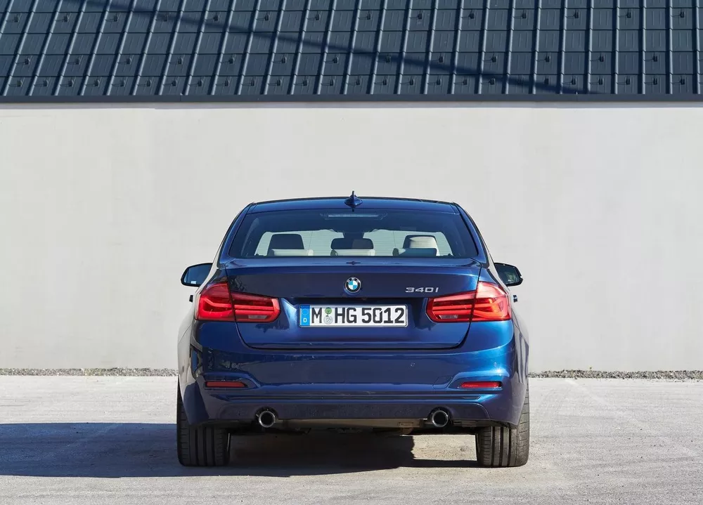 2017 BMW 3 Series 328i