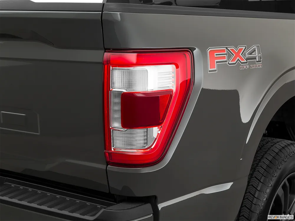 2021 Ford F-150 3.5L HEV Super Crew Platinum