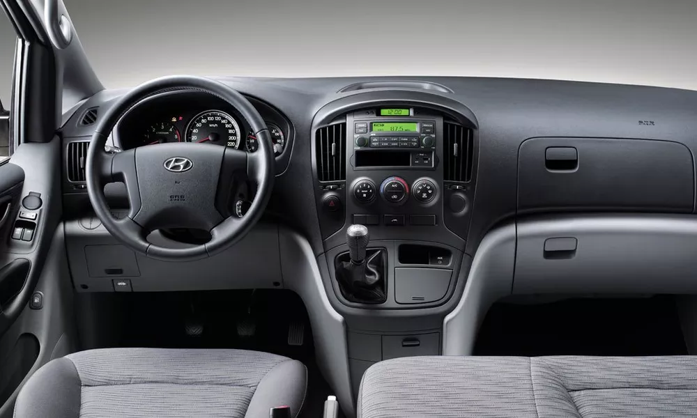 2017 Hyundai H1 9-Seater Passenger Van