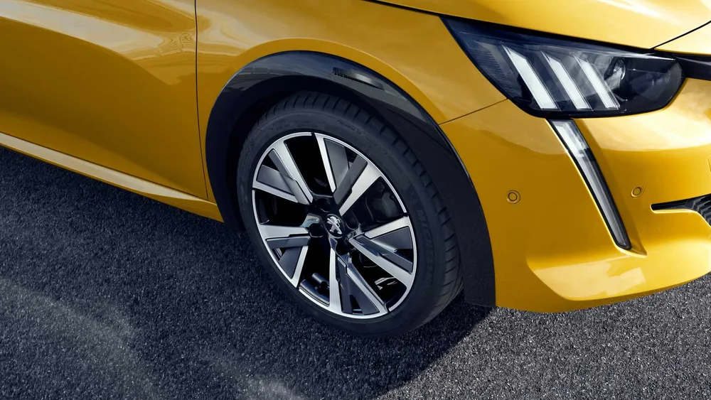 2024 Peugeot 208 e208