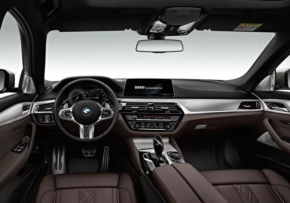 2017 BMW 5 Series 520i