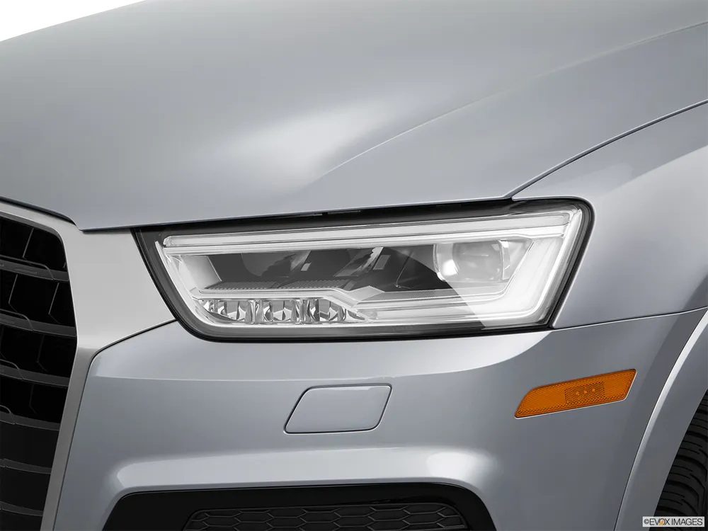 2016 Audi Q3 2.0L (220 HP)