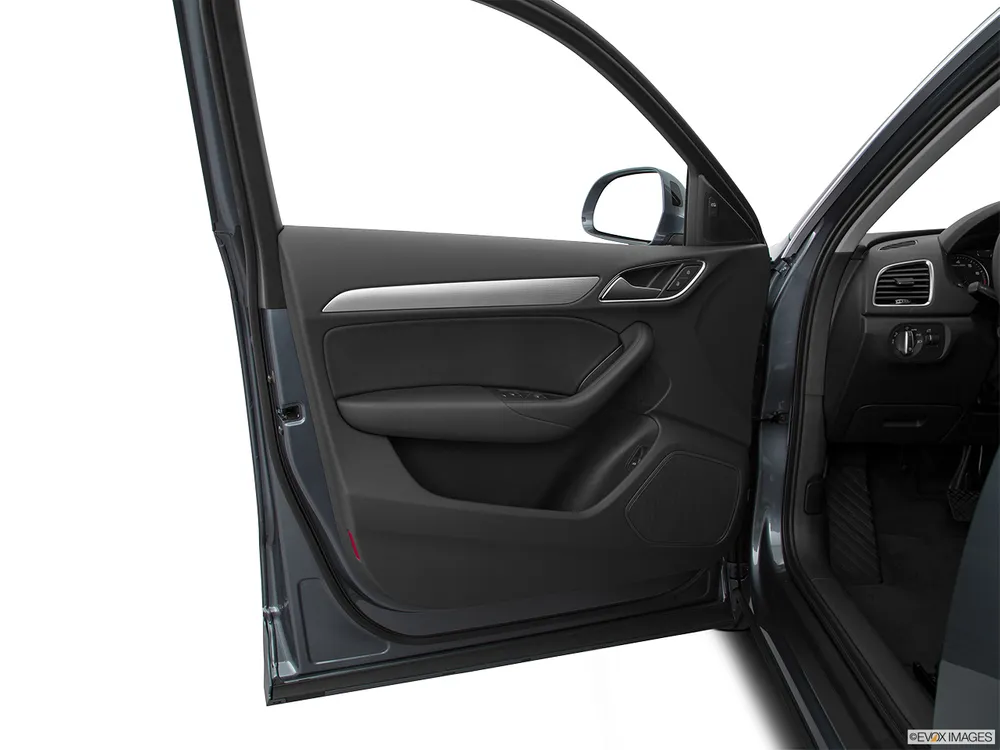 2016 Audi Q3 2.0L (180 HP)