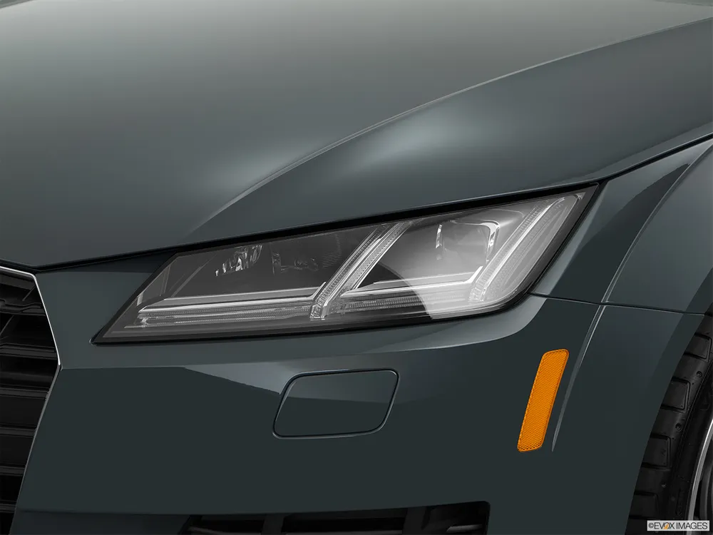 2017 Audi TT 45 TFSI quattro (230 HP)