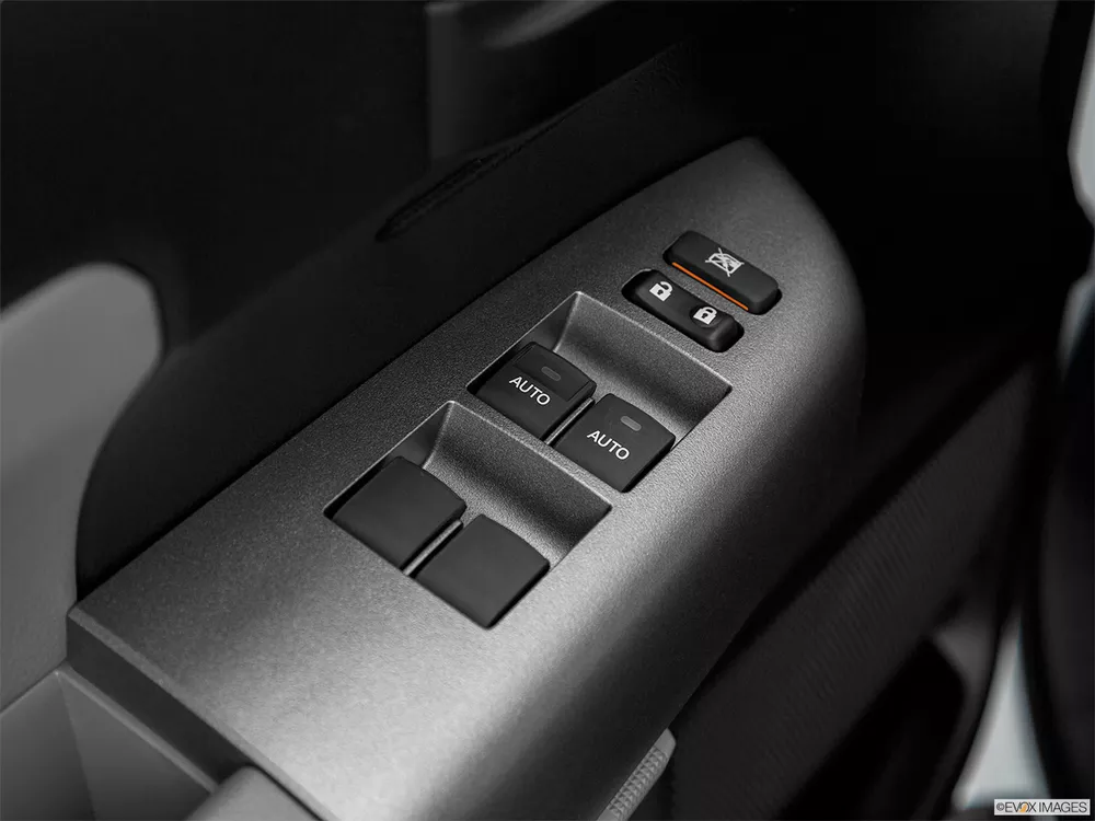 2017 Toyota Sequoia 5.7L SR5 4×4