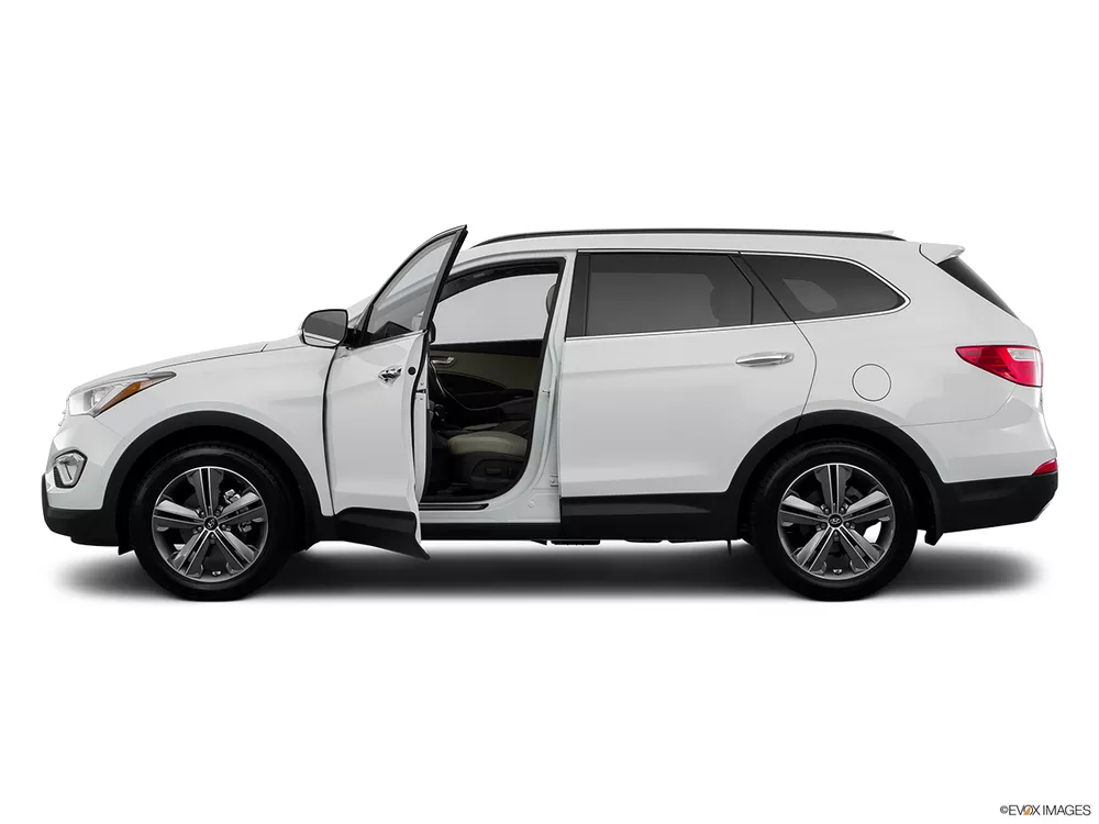 2016 Hyundai Grand Santa Fe 3.3L AWD Top