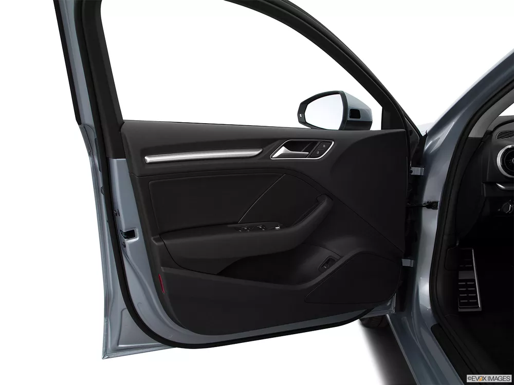 2016 Audi A3 Sedan Ambition 1.8 Quattro (180 HP)