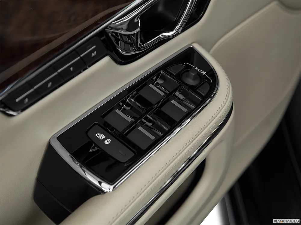 2017 Jaguar XJ 3.0L SC Luxury SWB (340 PS)