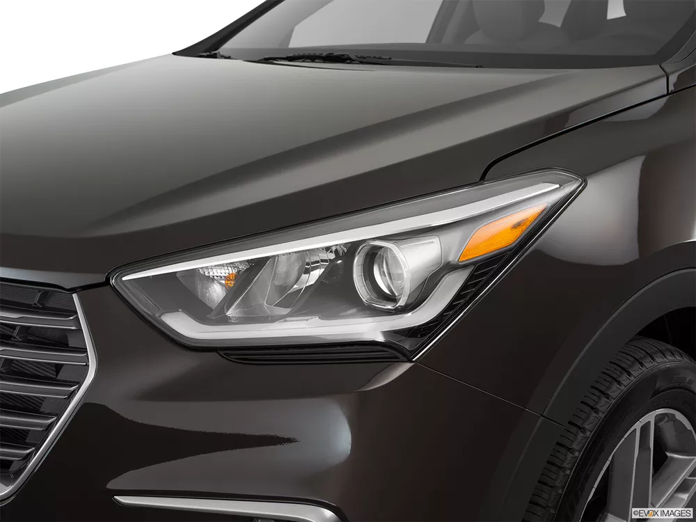 2018 Hyundai Grand Santa Fe 3.3L AWD Top