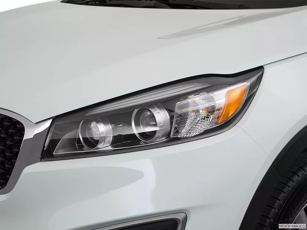 2018 Kia Sorento 2.4L Base (FWD)