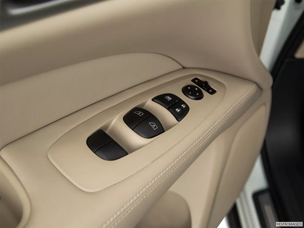 2017 Nissan Pathfinder 3.5L SL 4WD