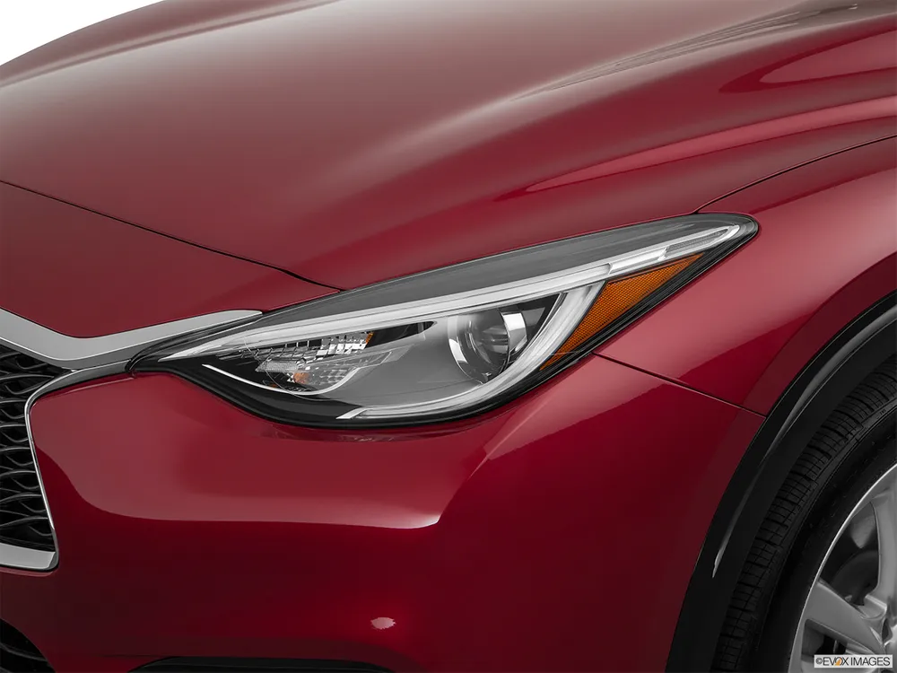 2017 Infiniti Q30 2.0L Basic