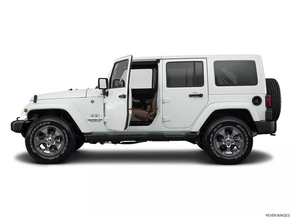 2017 Jeep Wrangler Unlimited Sahara 3.6L A/T