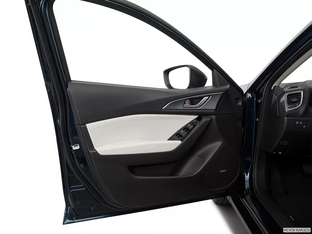 2017 Mazda 3 Hatchback 2.0L Luxury Plus