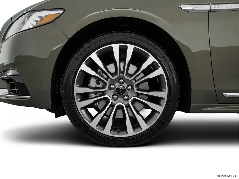 2018 Lincoln Continental 2.7L Select