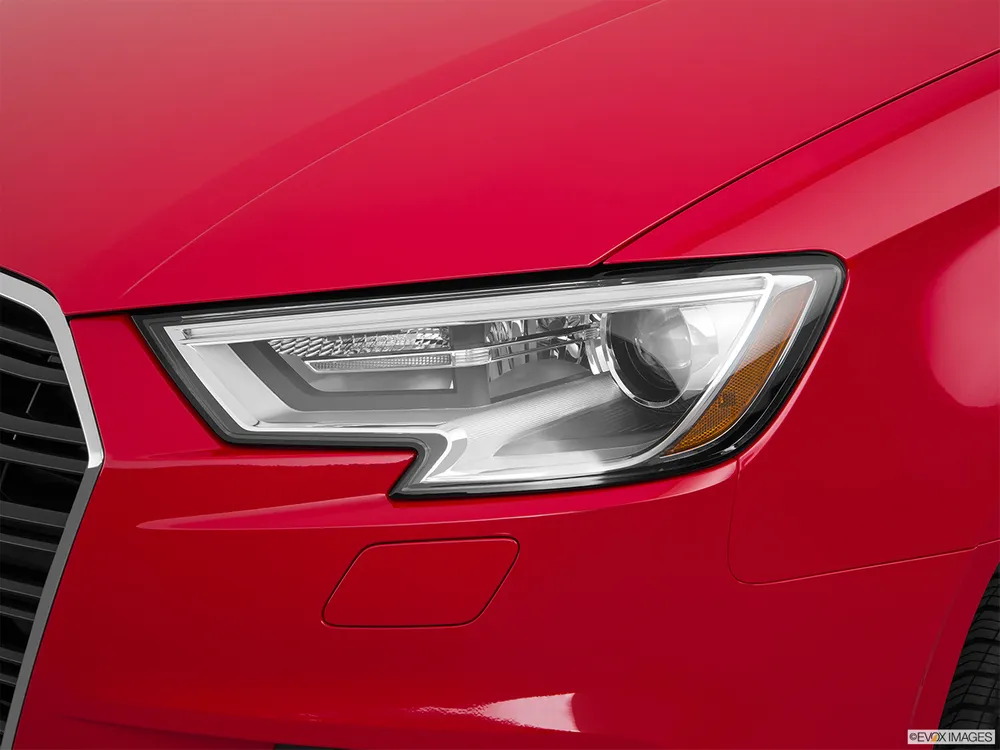 2017 Audi A3 Sedan Design 40 2.0 TFSI (190 HP)