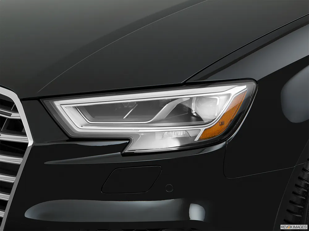 2017 Audi S3 Sedan 2.0 TFSI quattro (310 HP)