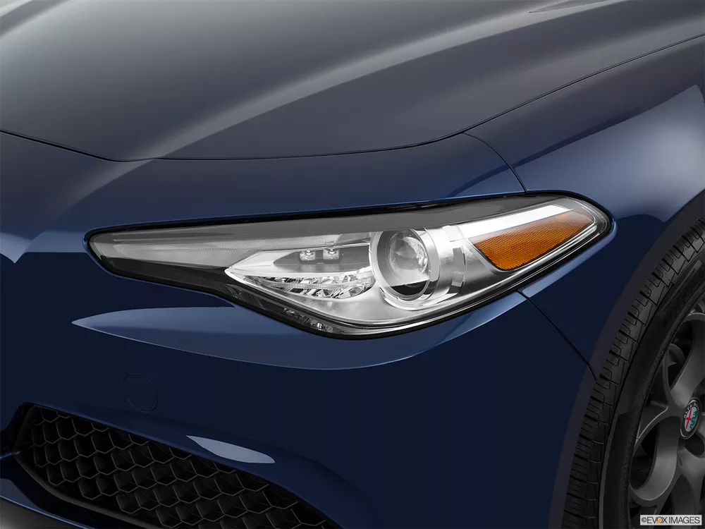 2017 Alfa Romeo Giulia Base