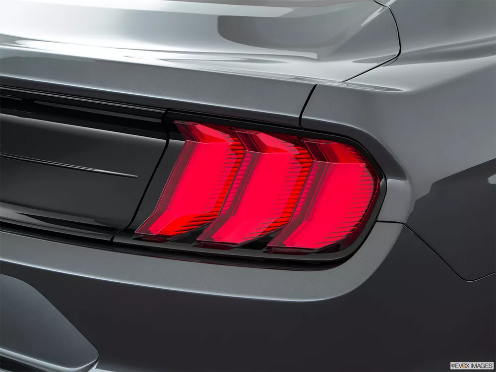 2018 Ford Mustang 2.3L EcoBoost Fastback Premium