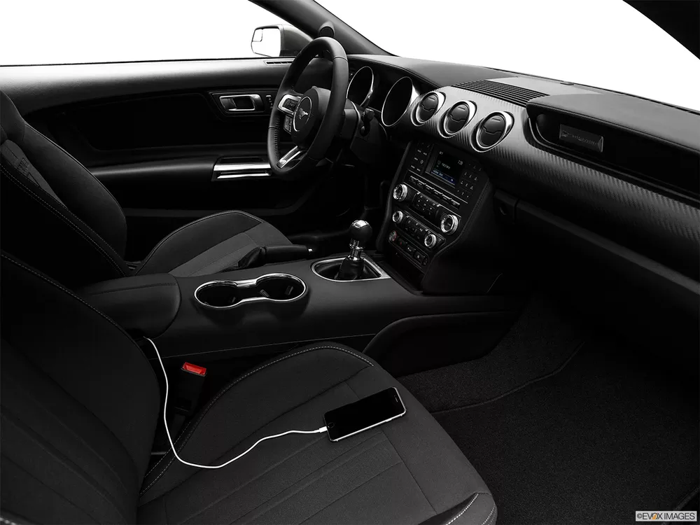 2018 Ford Mustang 2.3L EcoBoost Fastback M/T