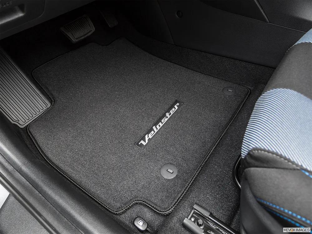 2022 Hyundai Veloster 2.0L MPI Base