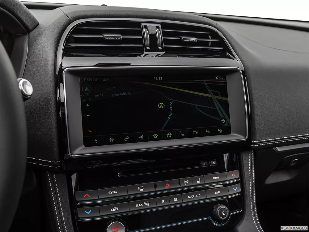 2020 Jaguar F-Pace 5.0L V8 SVR (550 PS)