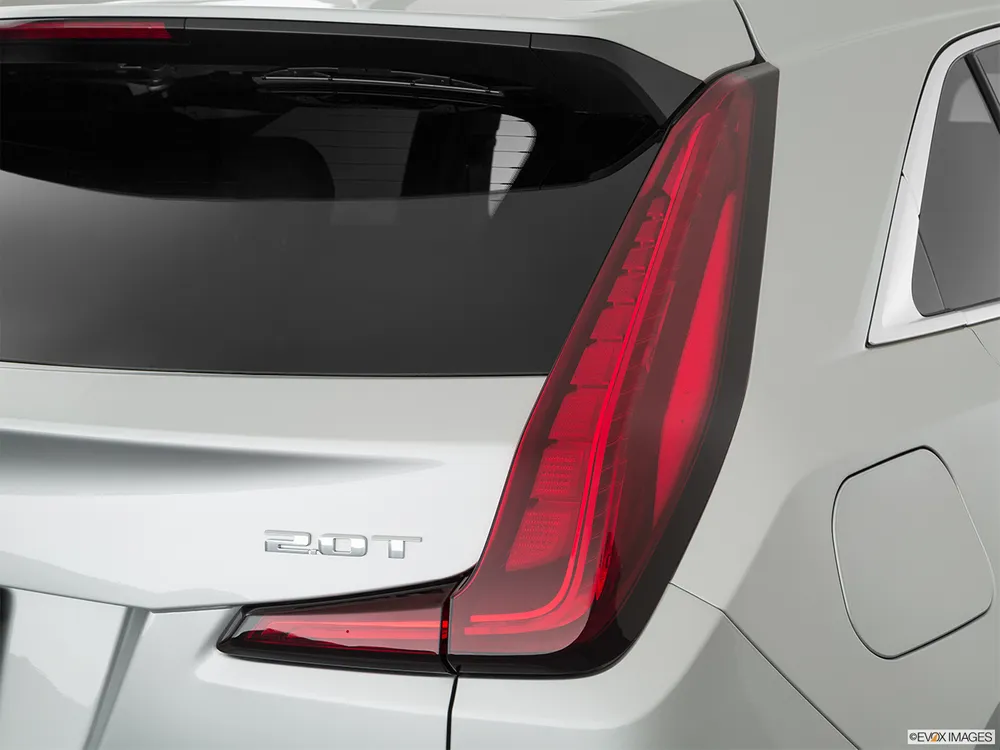 2019 Cadillac XT4 2.0L Turbo Luxury (FWD)