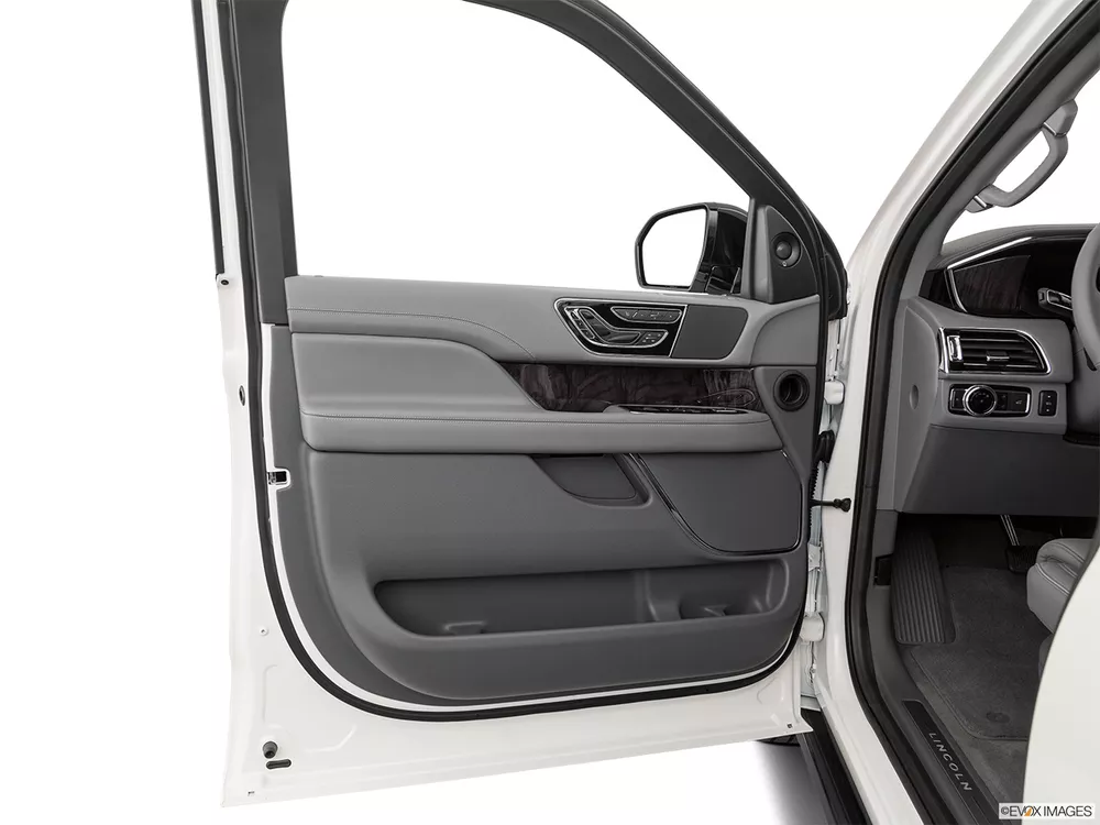 2019 Lincoln Navigator 3.5T Select (AWD)