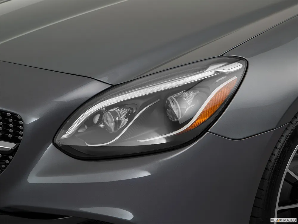 2022 Mercedes-Benz SLC 200