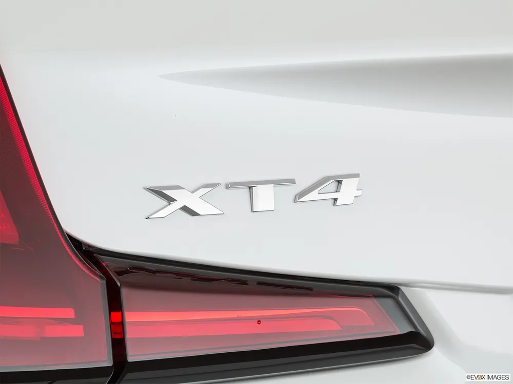 2021 Cadillac XT4 2.0T Premium Luxury (AWD)