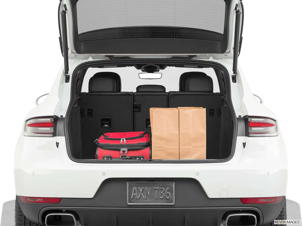 2021 Porsche Macan Turbo