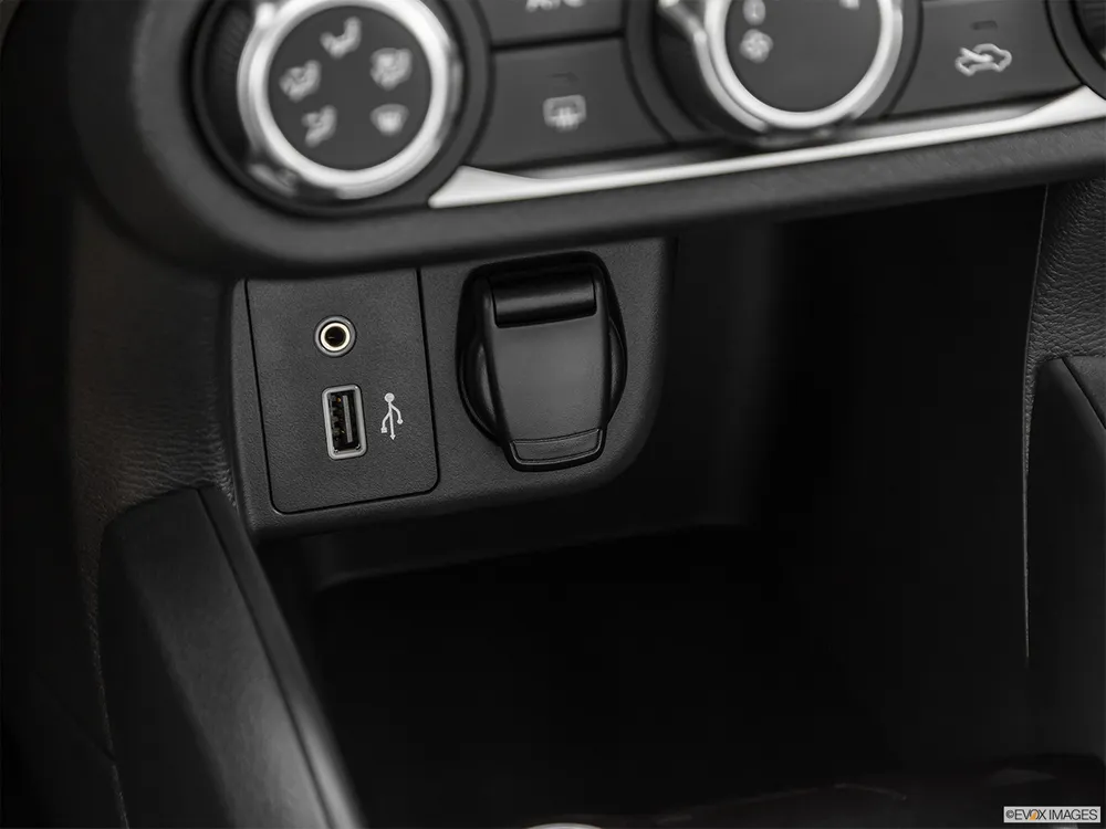 2022 Nissan Sunny 1.6L S A/T