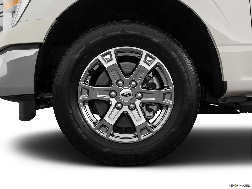 2021 Ford F-150 5.0L Regular Cab XLT (Sport Pack)