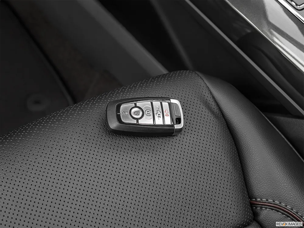 2021 Ford F-150 3.5L EcoBoost Crew Cab Lariat (Luxury+Chrome Pack)