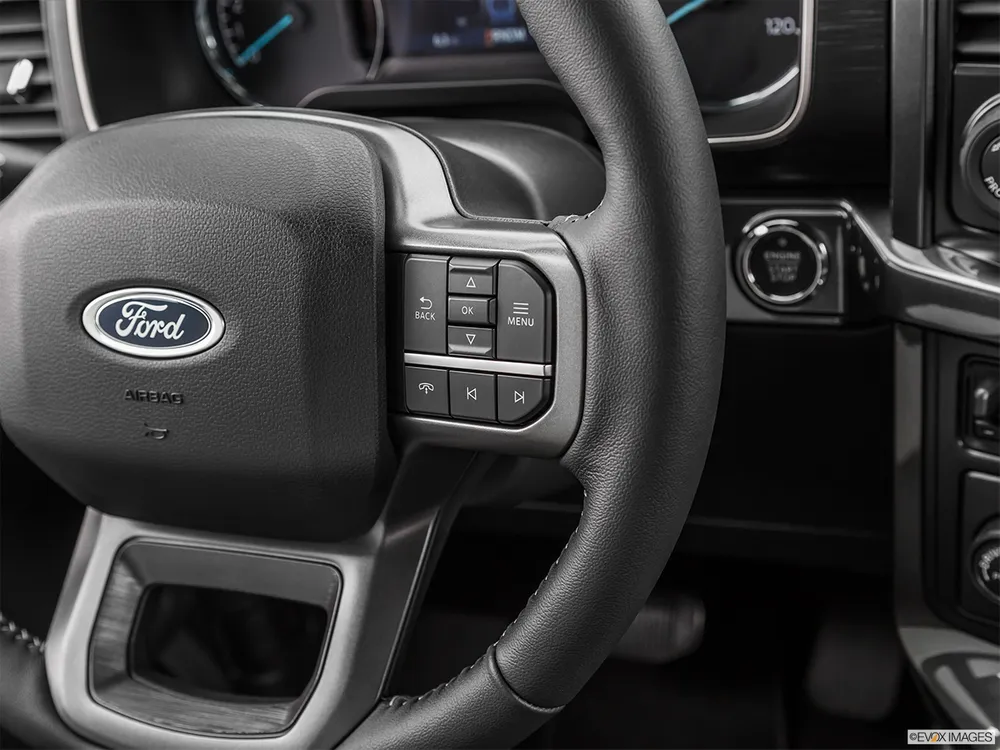 2023 Ford F-150 3.5L PowerBoost Hybrid V6 Super Crew Lariat