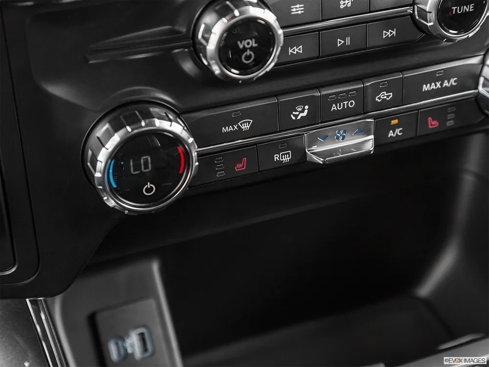 2022 Ford F-150 5.0L Super Cab XLT (Sport Pack)