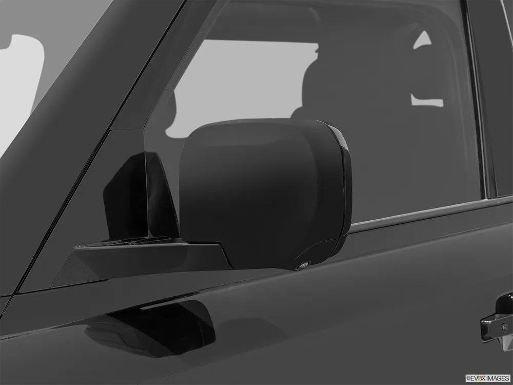 2022 Land Rover Defender 90 X (P400)