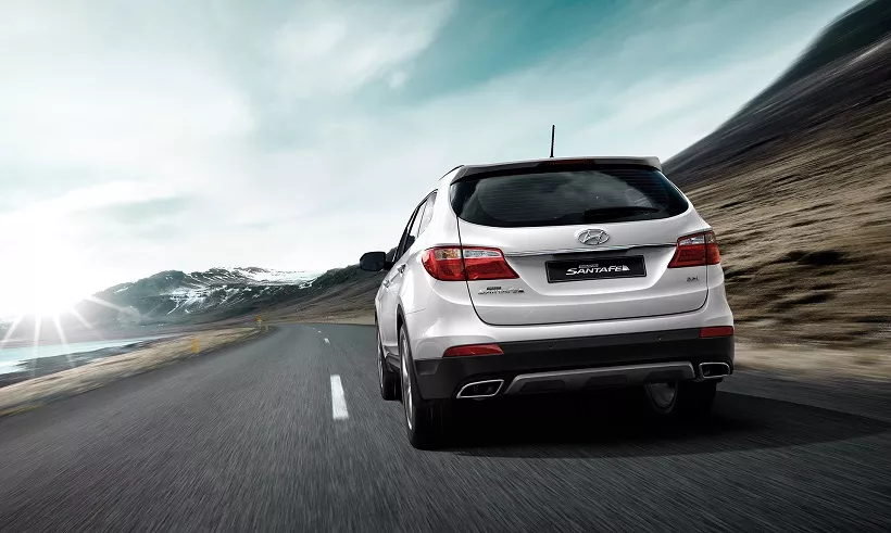 2014 Hyundai Grand Santa Fe 3.3L AWD Base