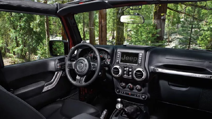 2014 Jeep Wrangler Sahara 3.6L Manual Plus
