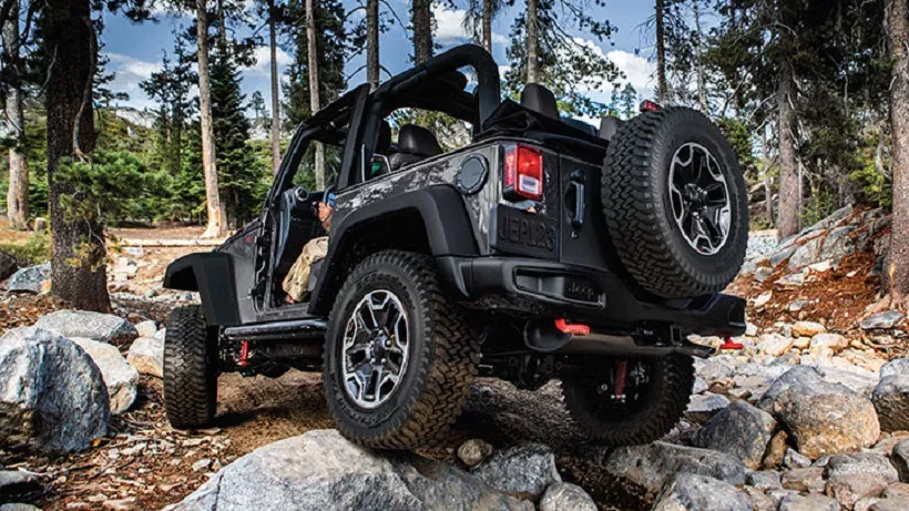 2014 Jeep Wrangler Sahara 3.6L Manual Plus