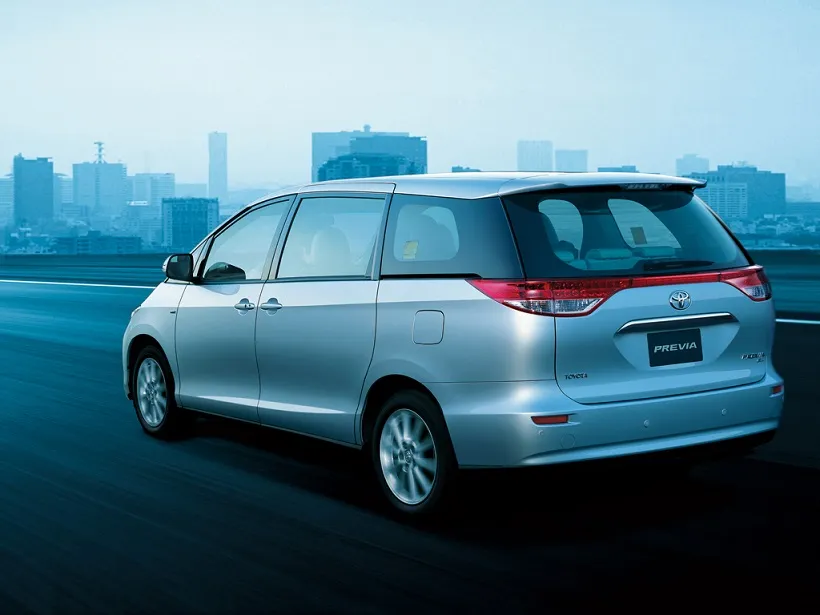 2022 Toyota Previa 2.4L SE