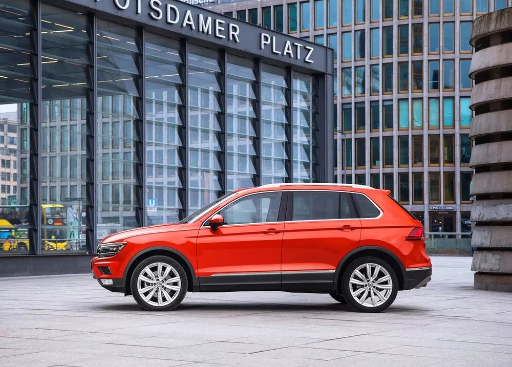 2017 Volkswagen Tiguan 2.0L R-Line
