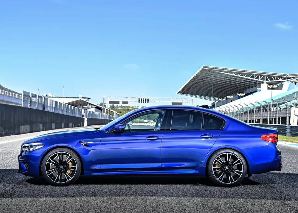 2023 BMW M5 Sedan 4.4T Competition (625 HP)